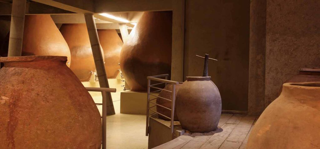 Ánforas na Adega Bodegas RE, Degustação de Vinho Casablanca, Chile
